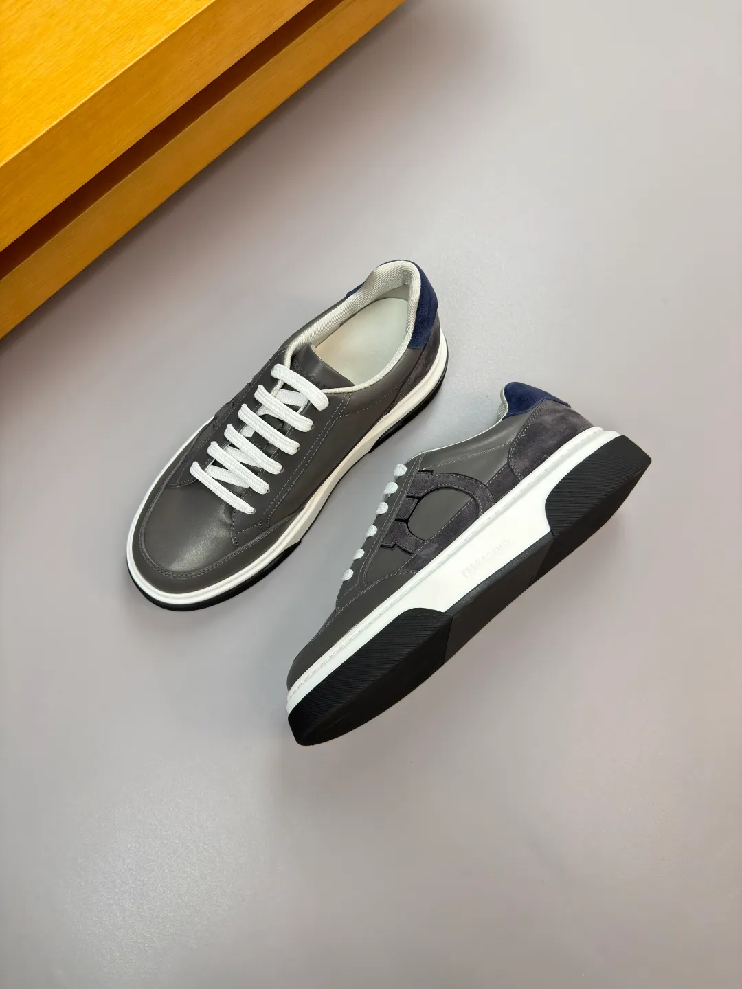 Men's men's shoes 💰440 [New style] 🏃‍♂️🏃‍♂️[Ferragamo] Ferragamo - High-end quality original order·Casual sports shoes -Upper: 🔝Nappa calfskin, suede calfskin, shoe body. Sewing brand totem, tongue air pressure brand logo -Inner: water-dyed cowhide -Outsole: ultra-light TPU foam rubber; molded outsole -Ultra-high quality control and fine workmanship: outstanding (high-end, extravagance, grade) -Size: 38-45 (46, can be customized)